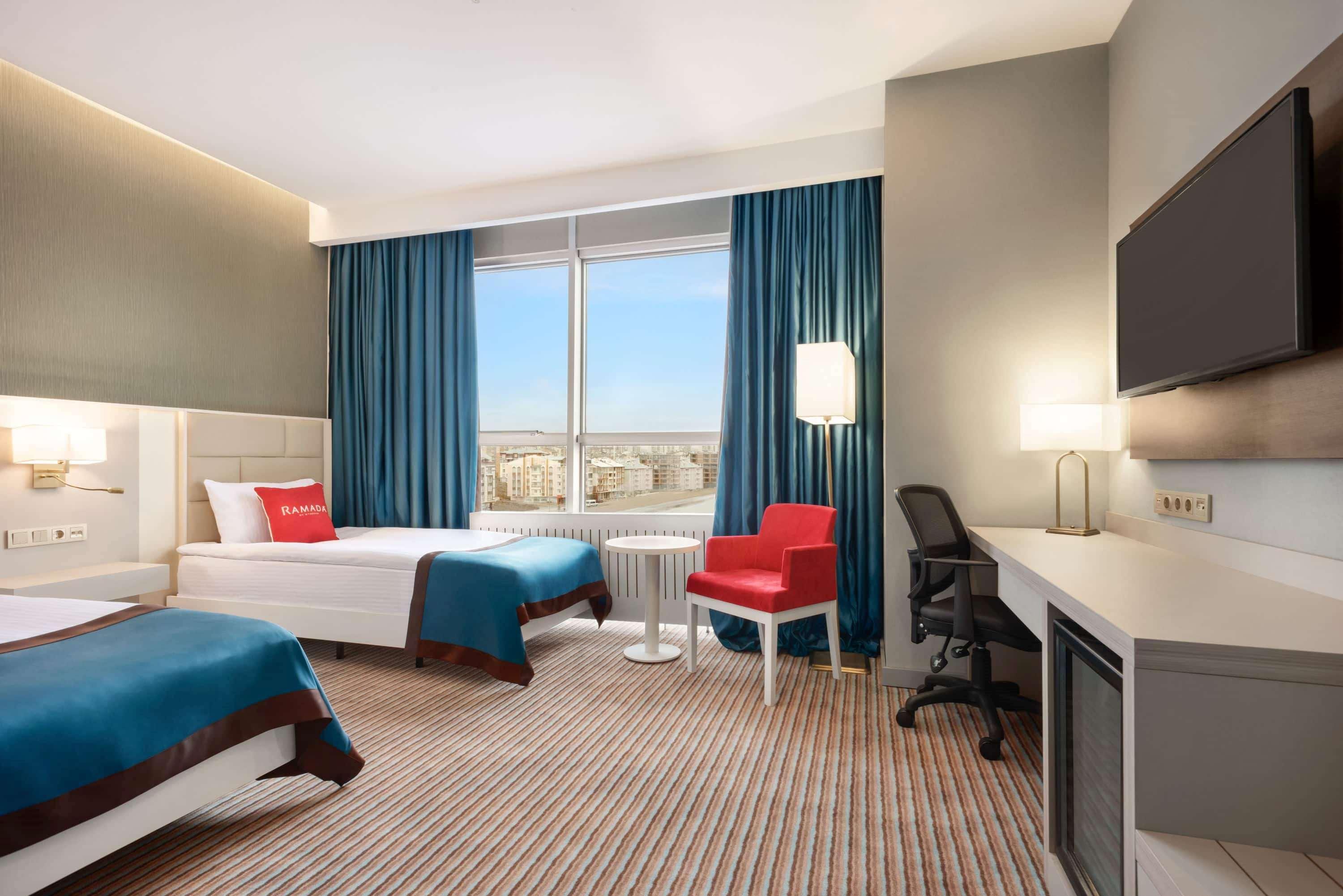 Hotel Ramada By Wyndham Sivas Exterior foto